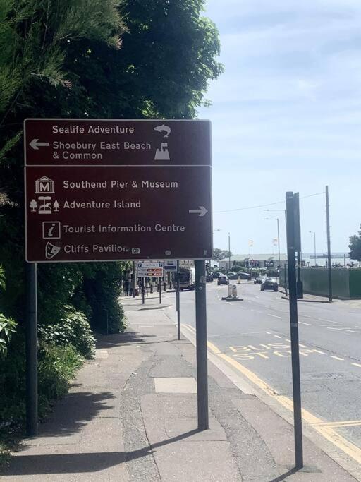 Apartments Near The Sea With Free Parking Southend-On-Sea Eksteriør bilde